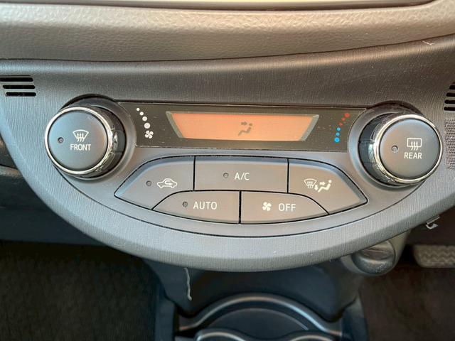 ヴィッツ Ｆ　スマイルエディション　社外ナビ　ＴＶ　バックモニター　１４インチＡＷ　ＥＴＣ（19枚目）