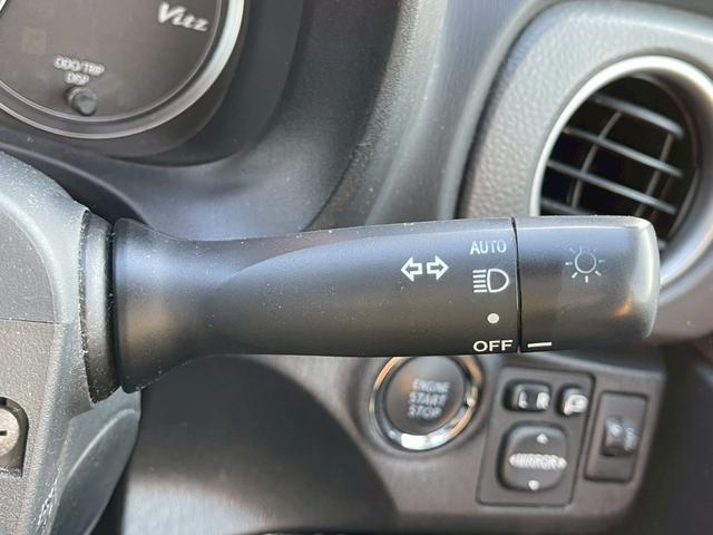 ヴィッツ Ｆ　スマイルエディション　社外ナビ　ＴＶ　バックモニター　１４インチＡＷ　ＥＴＣ（22枚目）