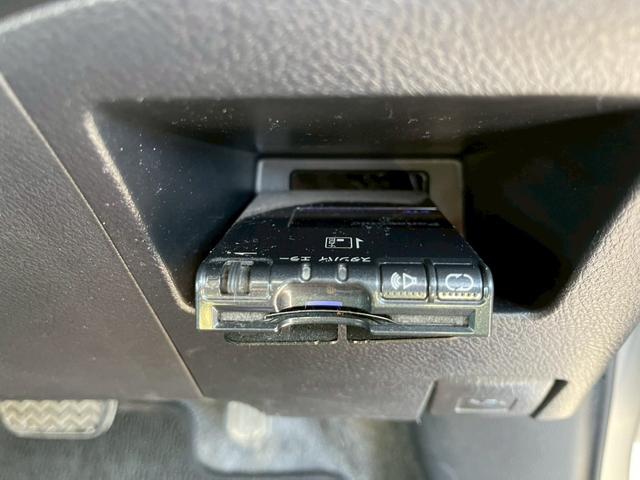 ヴィッツ Ｆ　スマイルエディション　社外ナビ　ＴＶ　バックモニター　１４インチＡＷ　ＥＴＣ（25枚目）