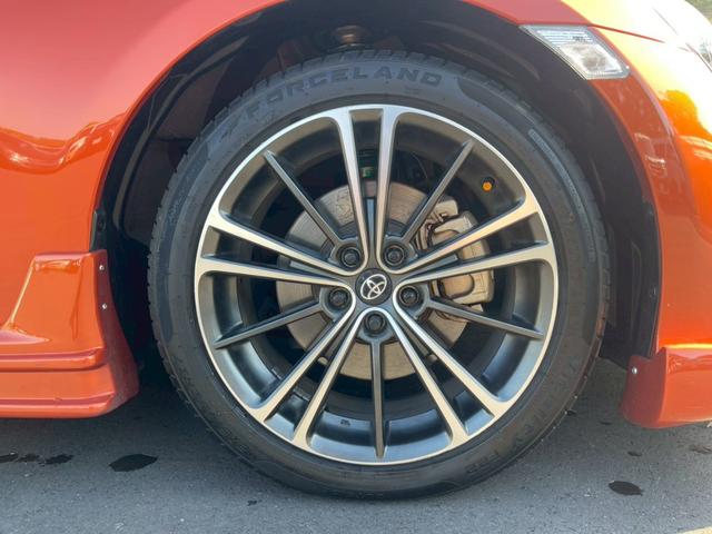 ８６ ＧＴ　社外エアロ　ウィング　ＴＥＩＮ車高調　社外ナビ　フルセグ　バックモニター　スマートキー　プッシュスタート　ＥＴＣ　純正アルミ（33枚目）