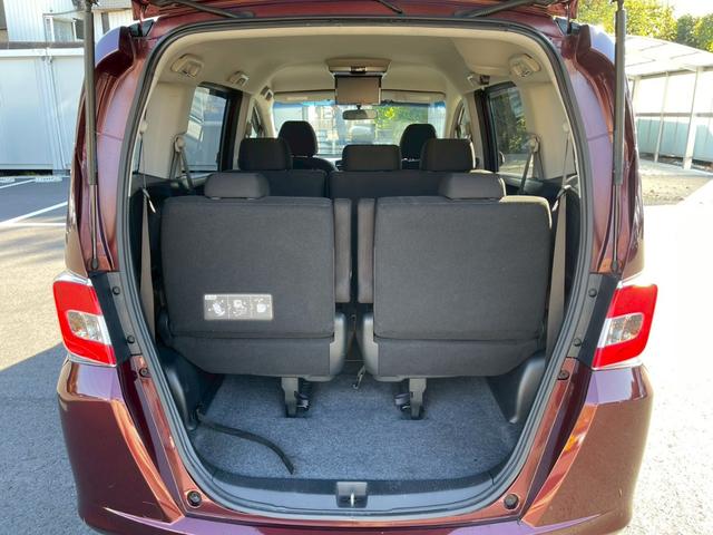 フリード Ｇ　ジャストセレクション　両側パワースライドドア　社外ナビ　フルセグ　バックモニター　スマートキー　ＨＩＤヘッドライト　ＥＴＣ（18枚目）