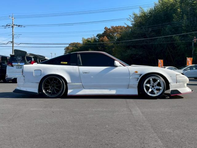 １８０ＳＸ タイプＸ　東名エキマニ　Ｓ１５後期メタルタービン　Ｒ３２燃料ポンプ　ＮＩＳＭＯ７４０インジェクター　ＧＲＥＸオイルクーラーキット　１４前期ラジエター　パワーＦＣ　ＥＲ３４インナードラム公認　Ｄｅｆｉ３連メーター（12枚目）