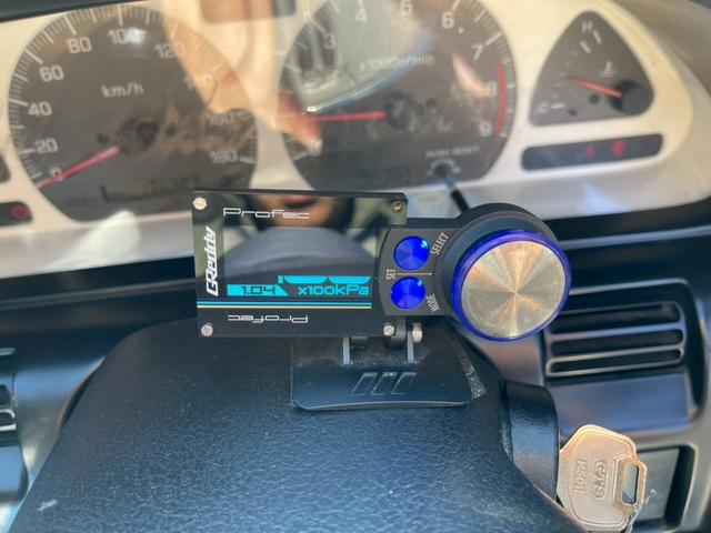 １８０ＳＸ タイプＸ　東名エキマニ　Ｓ１５後期メタルタービン　Ｒ３２燃料ポンプ　ＮＩＳＭＯ７４０インジェクター　ＧＲＥＸオイルクーラーキット　１４前期ラジエター　パワーＦＣ　ＥＲ３４インナードラム公認　Ｄｅｆｉ３連メーター（19枚目）