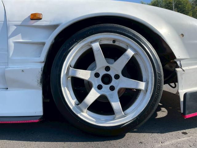 １８０ＳＸ タイプＸ　東名エキマニ　Ｓ１５後期メタルタービン　Ｒ３２燃料ポンプ　ＮＩＳＭＯ７４０インジェクター　ＧＲＥＸオイルクーラーキット　１４前期ラジエター　パワーＦＣ　ＥＲ３４インナードラム公認　Ｄｅｆｉ３連メーター（29枚目）