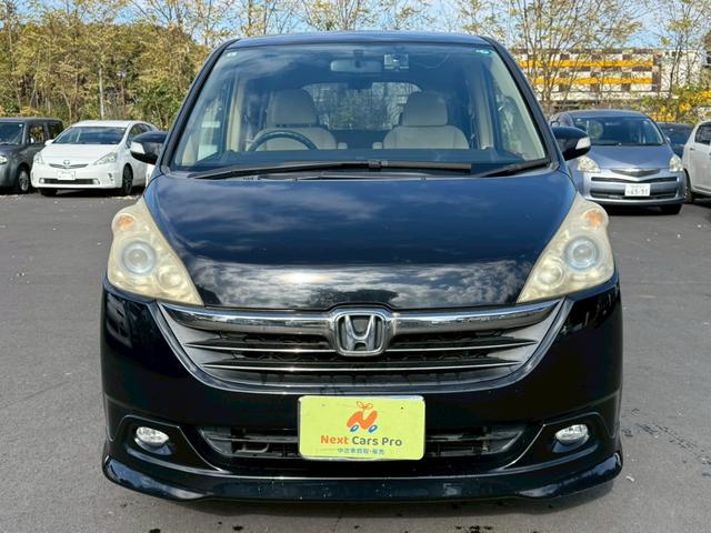 気になるお車がありましたら右の電話番号から直接お店にお問い合わせください。支払方法から車両情報、状態までなんでもご説明させて頂きます。スタッフ一同ご連絡お待ちしております。