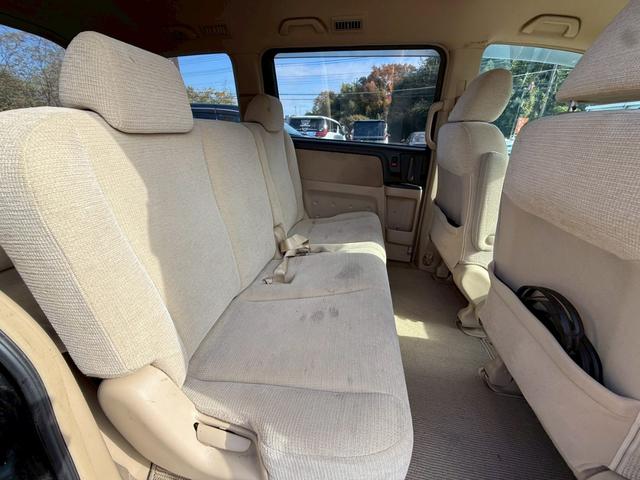 気になるお車がありましたら右の電話番号から直接お店にお問い合わせください。支払方法から車両情報、状態までなんでもご説明させて頂きます。スタッフ一同ご連絡お待ちしております。