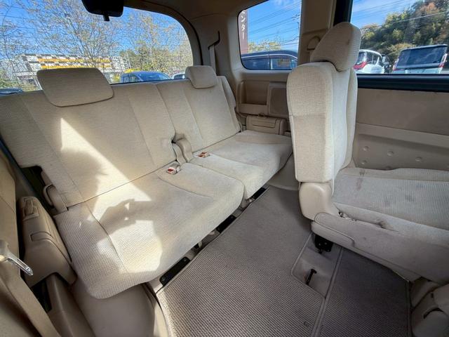 気になるお車がありましたら右の電話番号から直接お店にお問い合わせください。支払方法から車両情報、状態までなんでもご説明させて頂きます。スタッフ一同ご連絡お待ちしております。