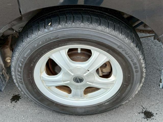 気になるお車がありましたら右の電話番号から直接お店にお問い合わせください。支払方法から車両情報、状態までなんでもご説明させて頂きます。スタッフ一同ご連絡お待ちしております。