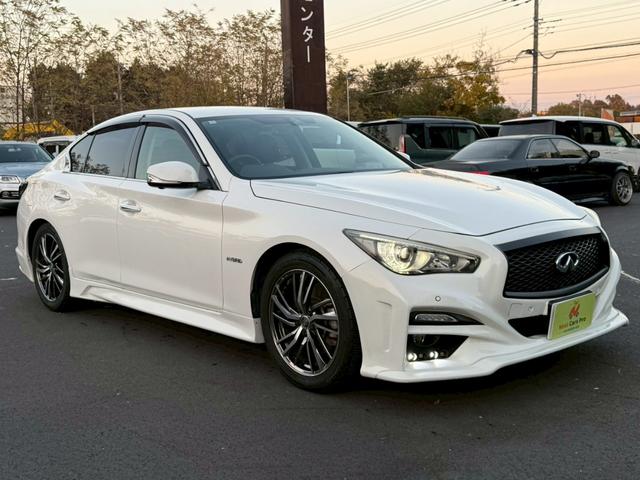 スカイライン ３５０ＧＴ　ハイブリッド　タイプＰ　メーカーナビ　黒革シート　フルエアロ　社外１８インチアルミ　アラウンドビューモニター　ＥＴＣ　プッシュスタート　Ｂｌｕｅｔｏｏｔｈ　エマージェンシーブレーキ（4枚目）