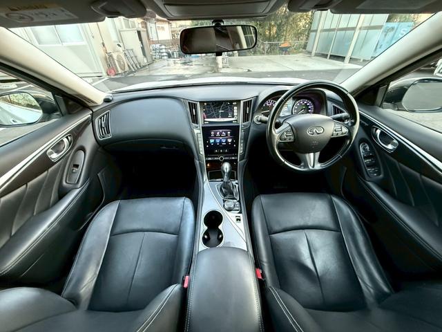 スカイライン ３５０ＧＴ　ハイブリッド　タイプＰ　メーカーナビ　黒革シート　フルエアロ　社外１８インチアルミ　アラウンドビューモニター　ＥＴＣ　プッシュスタート　Ｂｌｕｅｔｏｏｔｈ　エマージェンシーブレーキ（10枚目）