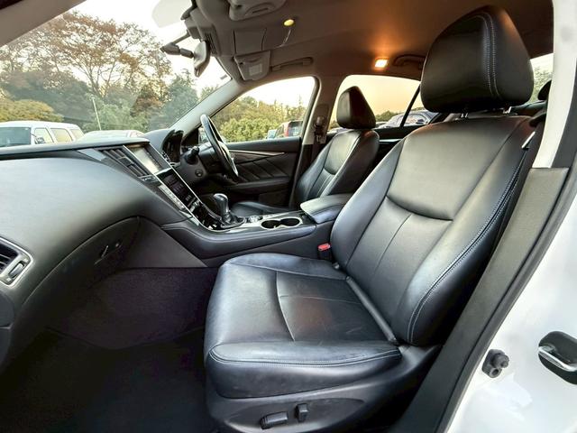 スカイライン ３５０ＧＴ　ハイブリッド　タイプＰ　メーカーナビ　黒革シート　フルエアロ　社外１８インチアルミ　アラウンドビューモニター　ＥＴＣ　プッシュスタート　Ｂｌｕｅｔｏｏｔｈ　エマージェンシーブレーキ（12枚目）