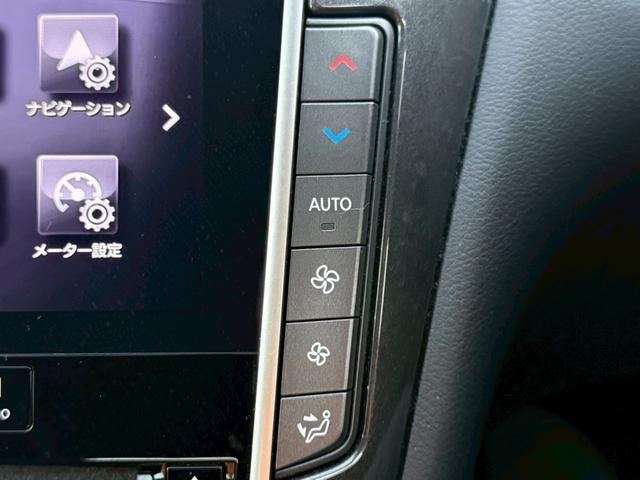 スカイライン ３５０ＧＴ　ハイブリッド　タイプＰ　メーカーナビ　黒革シート　フルエアロ　社外１８インチアルミ　アラウンドビューモニター　ＥＴＣ　プッシュスタート　Ｂｌｕｅｔｏｏｔｈ　エマージェンシーブレーキ（23枚目）