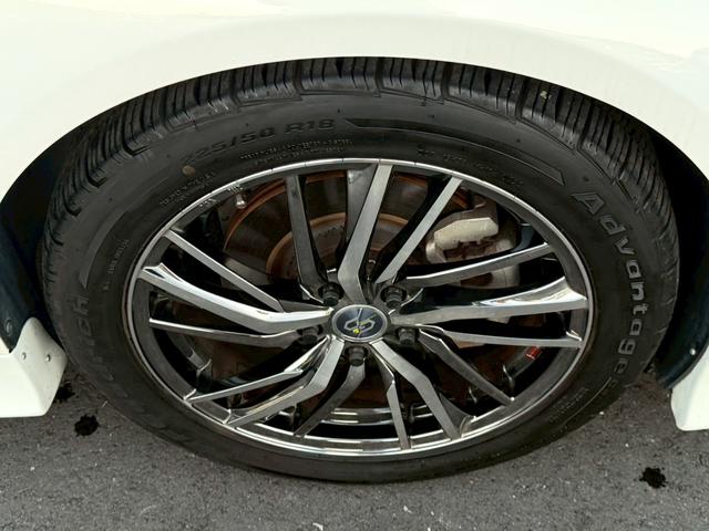 スカイライン ３５０ＧＴ　ハイブリッド　タイプＰ　メーカーナビ　黒革シート　フルエアロ　社外１８インチアルミ　アラウンドビューモニター　ＥＴＣ　プッシュスタート　Ｂｌｕｅｔｏｏｔｈ　エマージェンシーブレーキ（37枚目）