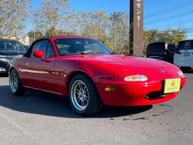 ユーノスロードスター スペシャルパッケージ　熊谷５７　ナンバー２桁引継了承　マツダディーラー整備　外装同色全塗装　ＴＥＩＮ車高調　ＲＰＦ１アルミ　運転席ＢＲＩＤＥフルバケ　助手席マツダスピードセミバケ（8枚目）