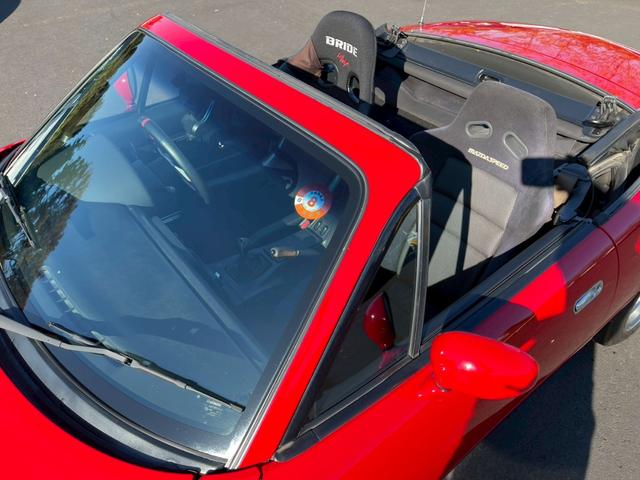 ユーノスロードスター スペシャルパッケージ　熊谷５７　ナンバー２桁引継了承　マツダディーラー整備　外装同色全塗装　ＴＥＩＮ車高調　ＲＰＦ１アルミ　運転席ＢＲＩＤＥフルバケ　助手席マツダスピードセミバケ（13枚目）