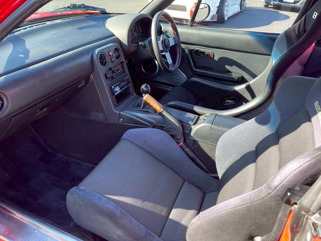 ユーノスロードスター スペシャルパッケージ　熊谷５７　ナンバー２桁引継了承　マツダディーラー整備　外装同色全塗装　ＴＥＩＮ車高調　ＲＰＦ１アルミ　運転席ＢＲＩＤＥフルバケ　助手席マツダスピードセミバケ（17枚目）