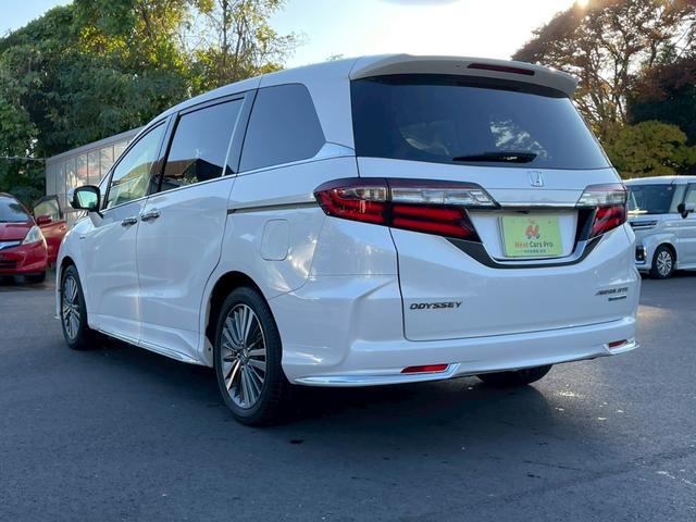 オデッセイハイブリッド ハイブリッドアブソルート・ホンダセンシング　純正９インチナビ　フルセグ　バックモニター　両側パワースライドドア　ＬＥＤヘッドライト　衝突軽減ブレーキ　レーダークルーズ　パワーシート　スマートキー　ＥＴＣ　ワンオーナー（4枚目）