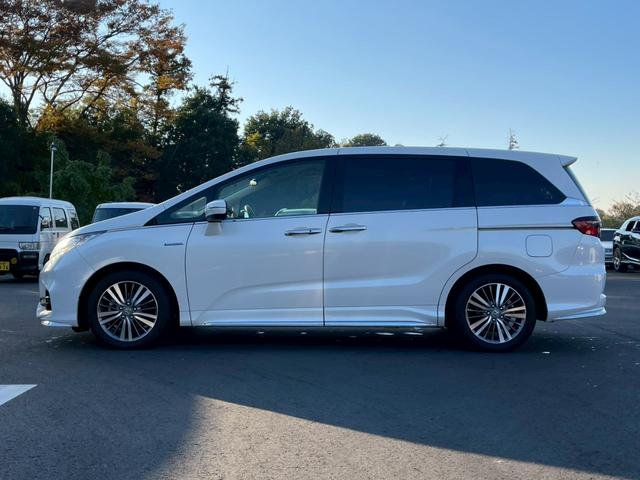 オデッセイハイブリッド ハイブリッドアブソルート・ホンダセンシング　純正９インチナビ　フルセグ　バックモニター　両側パワースライドドア　ＬＥＤヘッドライト　衝突軽減ブレーキ　レーダークルーズ　パワーシート　スマートキー　ＥＴＣ　ワンオーナー（7枚目）