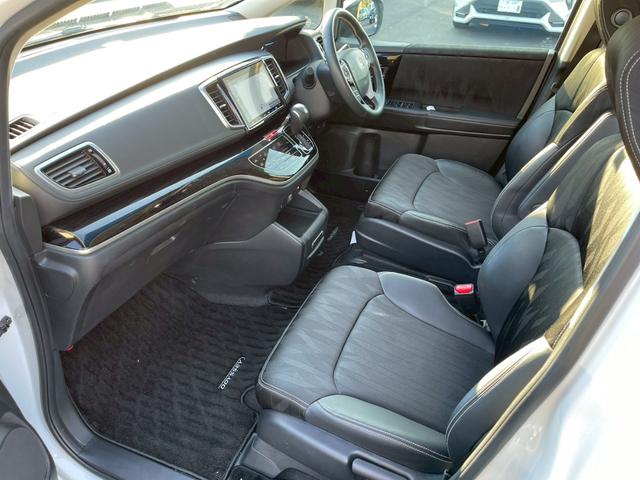 オデッセイハイブリッド ハイブリッドアブソルート・ホンダセンシング　純正９インチナビ　フルセグ　バックモニター　両側パワースライドドア　ＬＥＤヘッドライト　衝突軽減ブレーキ　レーダークルーズ　パワーシート　スマートキー　ＥＴＣ　ワンオーナー（12枚目）