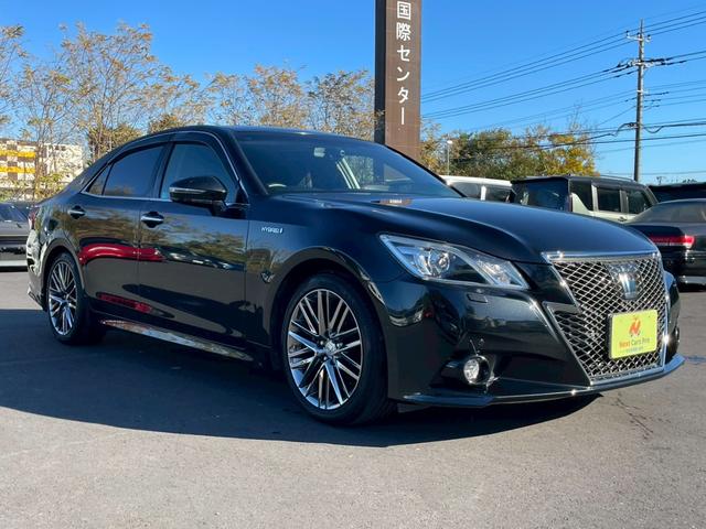 クラウンハイブリッド アスリートＧ　サンルーフ　黒レザーシート　シートヒーター　ベンチレーション　パワーシート　メーカーナビＴＶ　バックモニター　ＨＩＤヘッドライト　スマートキー　プッシュスタート　プリクラッシュ　レーダークルーズ（2枚目）