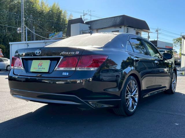 クラウンハイブリッド アスリートＧ　サンルーフ　黒レザーシート　シートヒーター　ベンチレーション　パワーシート　メーカーナビＴＶ　バックモニター　ＨＩＤヘッドライト　スマートキー　プッシュスタート　プリクラッシュ　レーダークルーズ（5枚目）