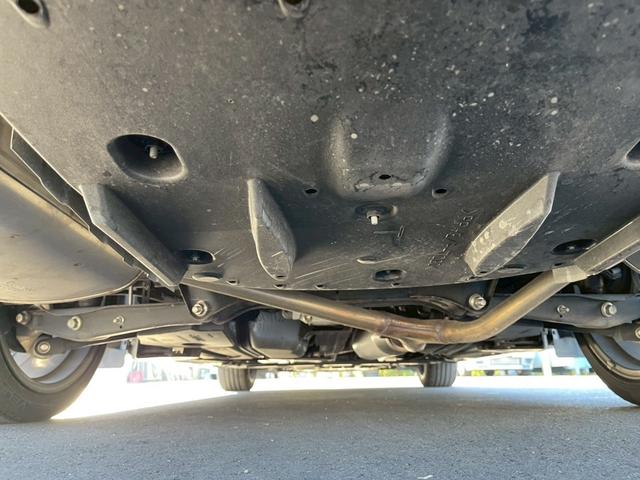 クラウンハイブリッド アスリートＧ　サンルーフ　黒レザーシート　シートヒーター　ベンチレーション　パワーシート　メーカーナビＴＶ　バックモニター　ＨＩＤヘッドライト　スマートキー　プッシュスタート　プリクラッシュ　レーダークルーズ（30枚目）