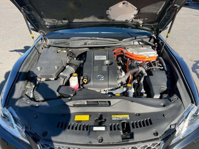 クラウンハイブリッド アスリートＧ　サンルーフ　黒レザーシート　シートヒーター　ベンチレーション　パワーシート　メーカーナビＴＶ　バックモニター　ＨＩＤヘッドライト　スマートキー　プッシュスタート　プリクラッシュ　レーダークルーズ（32枚目）