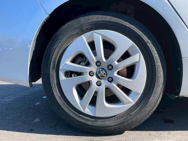 プリウス ＳセーフティプラスＩＩ　純正９インチナビ　フルセグ　全周囲モニター　プリクラッシュ　レーダークルーズ　車線逸脱　ブラインドスポッ　ＬＥＤヘッドライト　ＥＴＣ　ワンオーナー（37枚目）