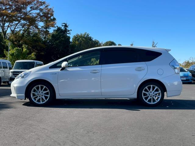 プリウスアルファ Ｓツーリングセレクション　アルパイン９インチナビ　フルセグ　バックモニター　ＬＥＤヘッドライト　スマートキー　プッシュスタート　ＥＴＣ　純正アルミ（7枚目）