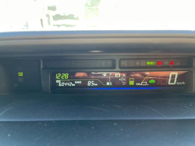 プリウスアルファ Ｓツーリングセレクション　アルパイン９インチナビ　フルセグ　バックモニター　ＬＥＤヘッドライト　スマートキー　プッシュスタート　ＥＴＣ　純正アルミ（15枚目）