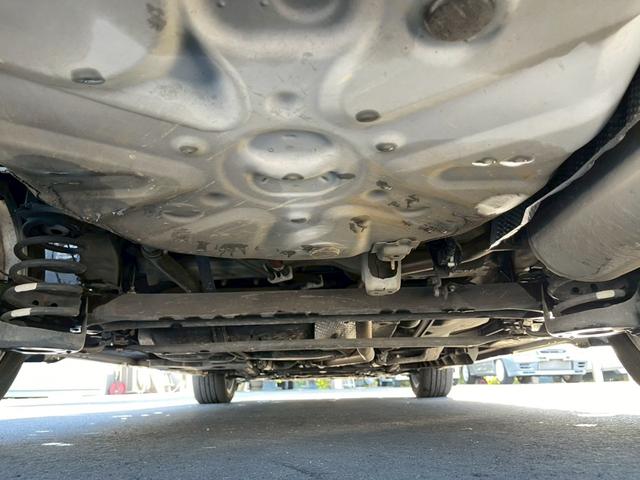 プリウスアルファ Ｓツーリングセレクション　アルパイン９インチナビ　フルセグ　バックモニター　ＬＥＤヘッドライト　スマートキー　プッシュスタート　ＥＴＣ　純正アルミ（29枚目）