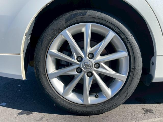 プリウスアルファ Ｓツーリングセレクション　アルパイン９インチナビ　フルセグ　バックモニター　ＬＥＤヘッドライト　スマートキー　プッシュスタート　ＥＴＣ　純正アルミ（31枚目）