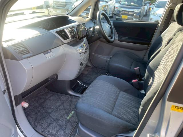 ヴォクシー トランス－Ｘ　社外ナビ　フルセグ（12枚目）