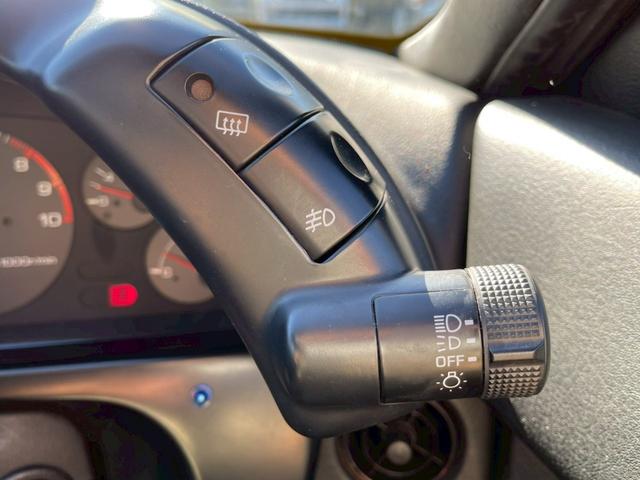 気になるお車がありましたら右の電話番号から直接お店にお問い合わせください。支払方法から車両情報、状態までなんでもご説明させて頂きます。スタッフ一同ご連絡お待ちしております。