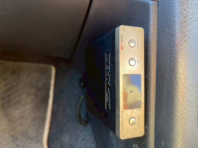 気になるお車がありましたら右の電話番号から直接お店にお問い合わせください。支払方法から車両情報、状態までなんでもご説明させて頂きます。スタッフ一同ご連絡お待ちしております。