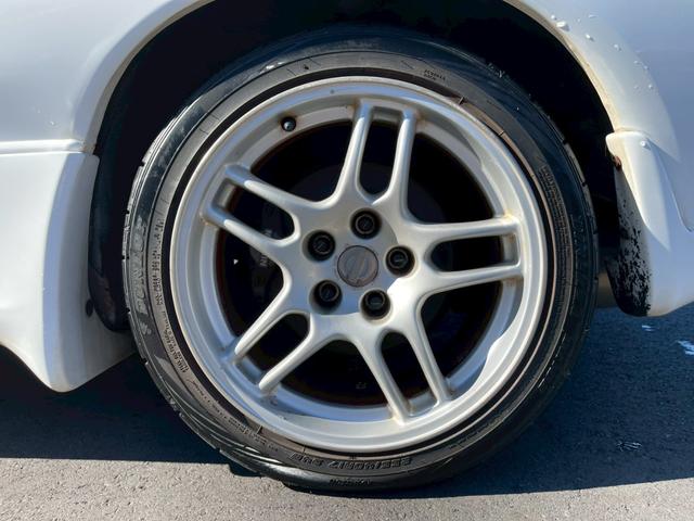 気になるお車がありましたら右の電話番号から直接お店にお問い合わせください。支払方法から車両情報、状態までなんでもご説明させて頂きます。スタッフ一同ご連絡お待ちしております。