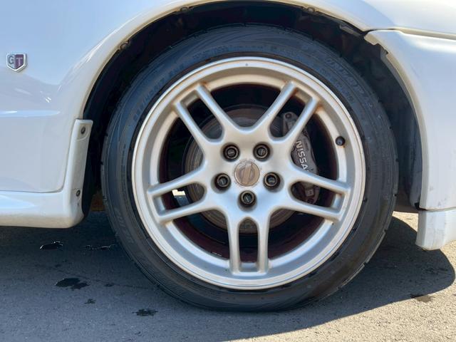 気になるお車がありましたら右の電話番号から直接お店にお問い合わせください。支払方法から車両情報、状態までなんでもご説明させて頂きます。スタッフ一同ご連絡お待ちしております。