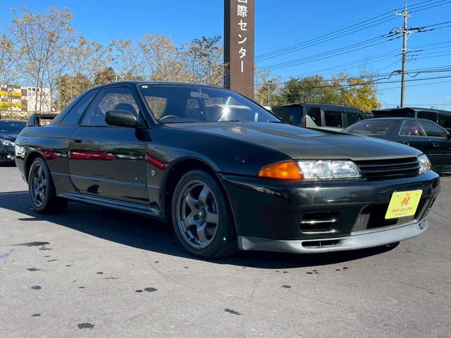 数ある中より当店のお車をご覧頂き誠にありがとうございます。この度業販サイトオートサーバーより加盟７．５万社中の五つ星出品店２００社に選出されました。業販価格とほぼ同じ価格でご紹介致します。