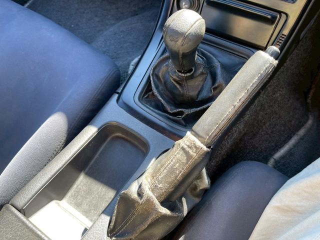 気になるお車がありましたら右の電話番号から直接お店にお問い合わせください。支払方法から車両情報、状態までなんでもご説明させて頂きます。スタッフ一同ご連絡お待ちしております。