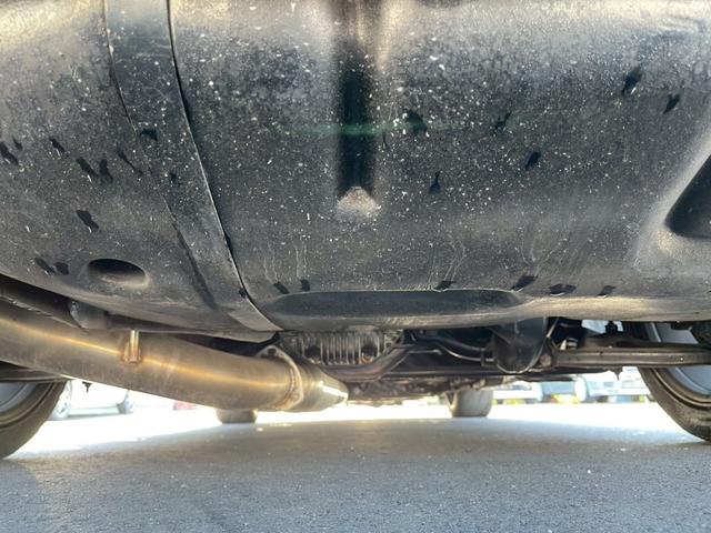 気になるお車がありましたら右の電話番号から直接お店にお問い合わせください。支払方法から車両情報、状態までなんでもご説明させて頂きます。スタッフ一同ご連絡お待ちしております。