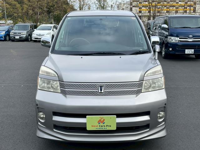 ヴォクシー Ｚ　煌　両側パワースライドドア　純正ナビ　バックモニター　ワンオーナー（3枚目）