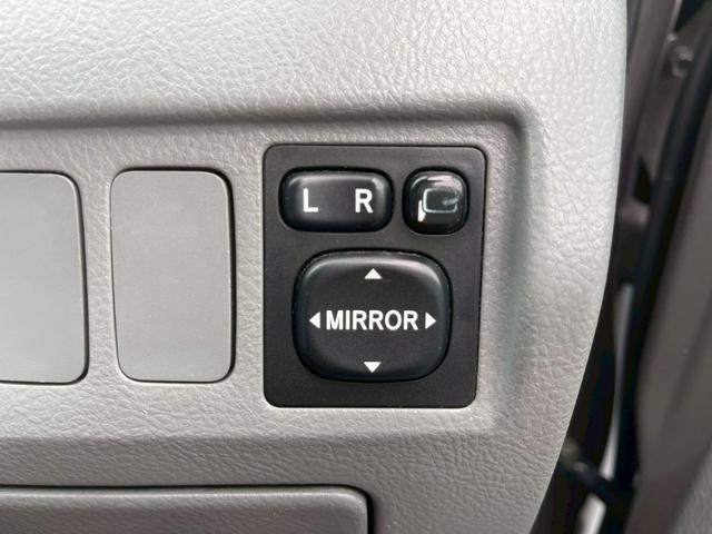 ヴォクシー Ｚ　煌　両側パワースライドドア　純正ナビ　バックモニター　ワンオーナー（23枚目）