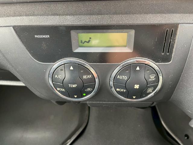 ハイエースバン ロングスーパーGL 純正ナビ フルセグ バックモニター キーレス(29枚目)