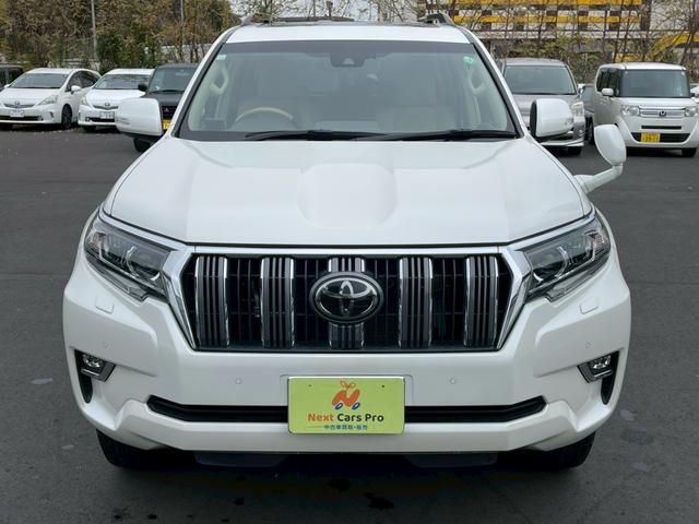 ランドクルーザープラド ＴＸ　Ｌパッケージ　純正９インチナビ　フルセグ　バックモニター　サンルーフ　ベージュレザーシート　シートヒーター　パワーシート　プリクラッシュ　レーダークルーズ　パーキングサポートブレーキ　ブラックルーフレール（3枚目）