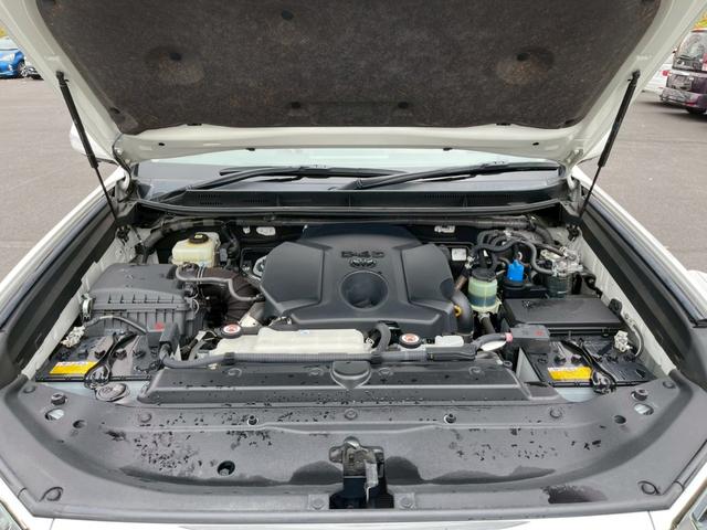 ランドクルーザープラド ＴＸ　Ｌパッケージ　純正９インチナビ　フルセグ　バックモニター　サンルーフ　ベージュレザーシート　シートヒーター　パワーシート　プリクラッシュ　レーダークルーズ　パーキングサポートブレーキ　ブラックルーフレール（32枚目）