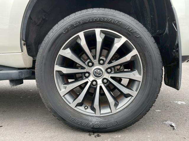 ランドクルーザープラド ＴＸ　Ｌパッケージ　純正９インチナビ　フルセグ　バックモニター　サンルーフ　ベージュレザーシート　シートヒーター　パワーシート　プリクラッシュ　レーダークルーズ　パーキングサポートブレーキ　ブラックルーフレール（36枚目）