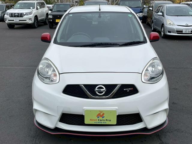 マーチ ニスモ　Ｓ　純正ナビ　フルセグ　バックモニター　ＬＥＤヘッドライト　専用チューニングコンピューター　専用スポーツシート　インテリキー　プッシュスタート（3枚目）