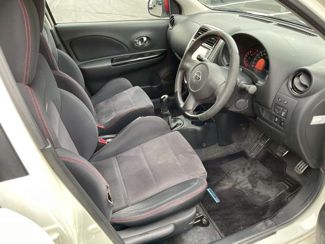 マーチ ニスモ　Ｓ　純正ナビ　フルセグ　バックモニター　ＬＥＤヘッドライト　専用チューニングコンピューター　専用スポーツシート　インテリキー　プッシュスタート（10枚目）