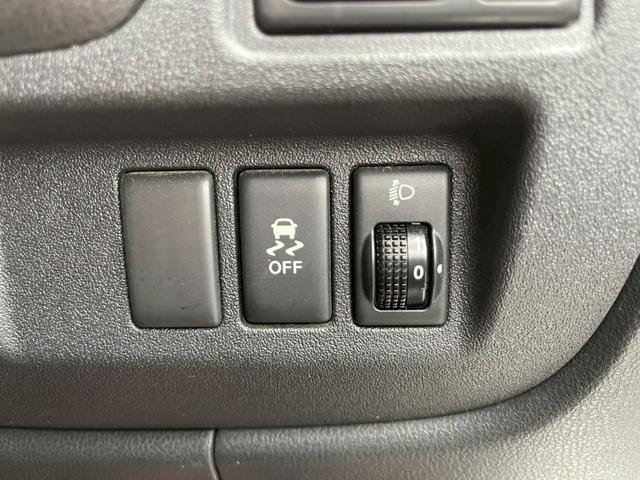 マーチ ニスモ　Ｓ　純正ナビ　フルセグ　バックモニター　ＬＥＤヘッドライト　専用チューニングコンピューター　専用スポーツシート　インテリキー　プッシュスタート（27枚目）