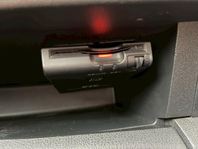 マーチ ニスモ　Ｓ　純正ナビ　フルセグ　バックモニター　ＬＥＤヘッドライト　専用チューニングコンピューター　専用スポーツシート　インテリキー　プッシュスタート（28枚目）